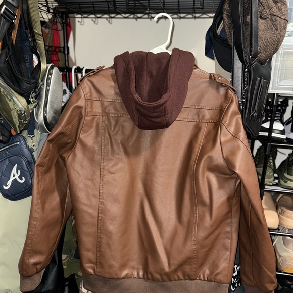 SOLD‼️ Men's Brown Leather Jacket - Picture 7 of 7